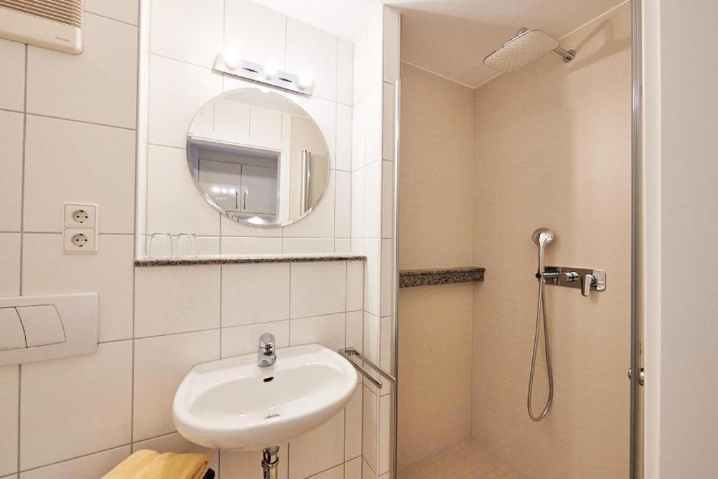 Gaestehaus Schiff Meersburg Room photo